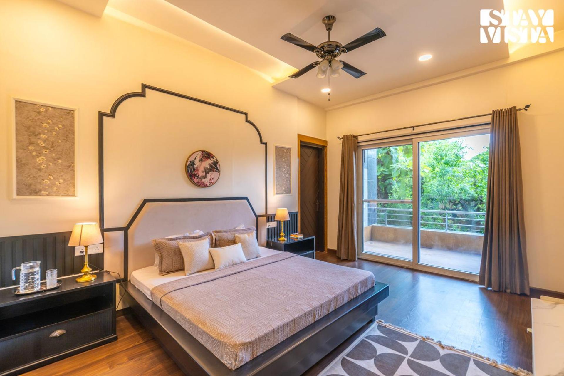 Stayvista At Wandering Vines Indoor Pool 4Bhk Luxury Villa In Delhi Sohna エクステリア 写真